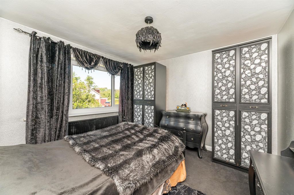 Additional image 23 of 4 bed property for saleSt. Davids Road, Otley LS21