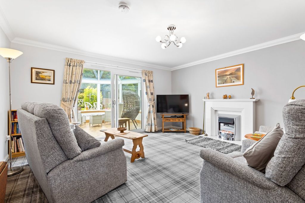 Property photo 2 of 29