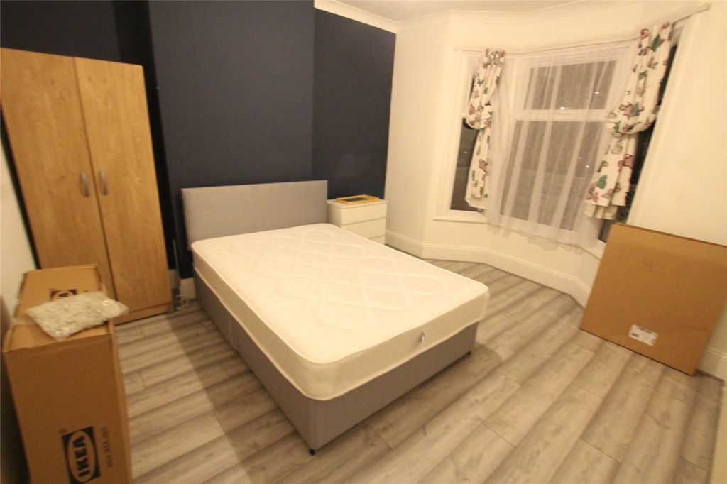 Property photo 1 of 9 Picture No. 06