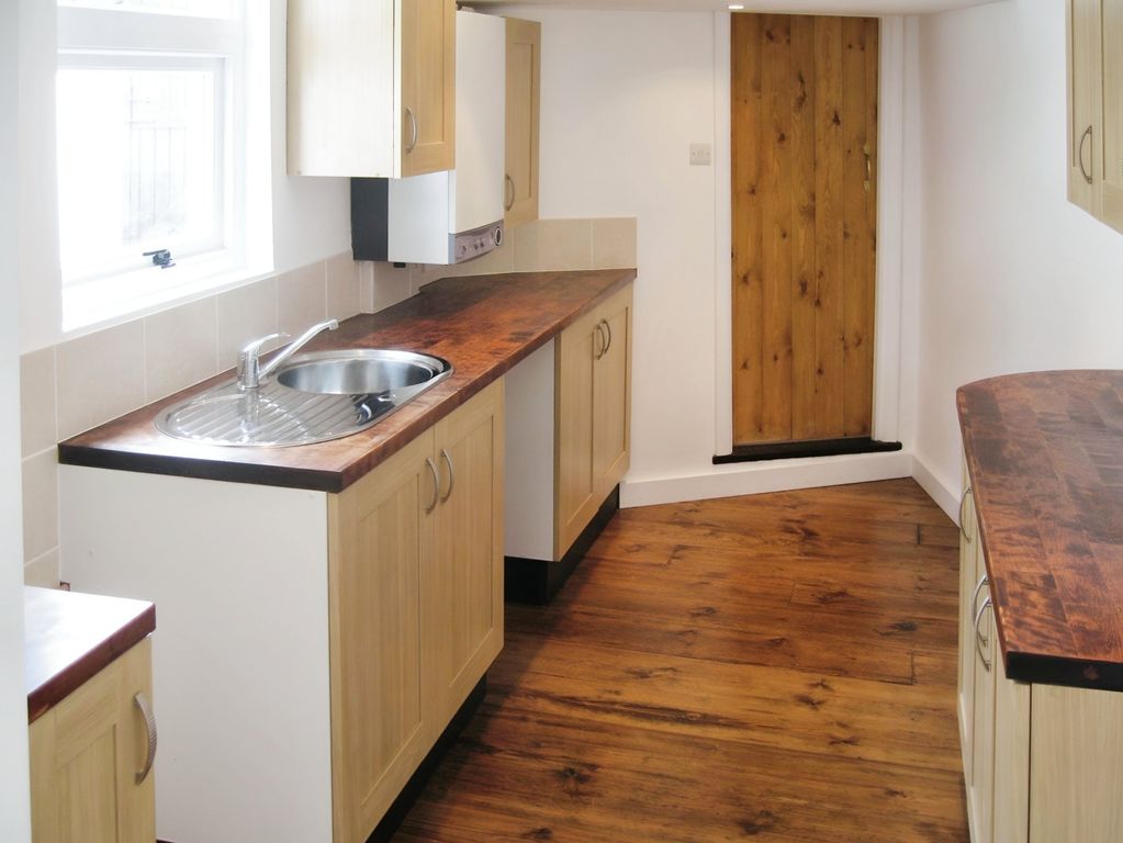 Property photo 2 of 11