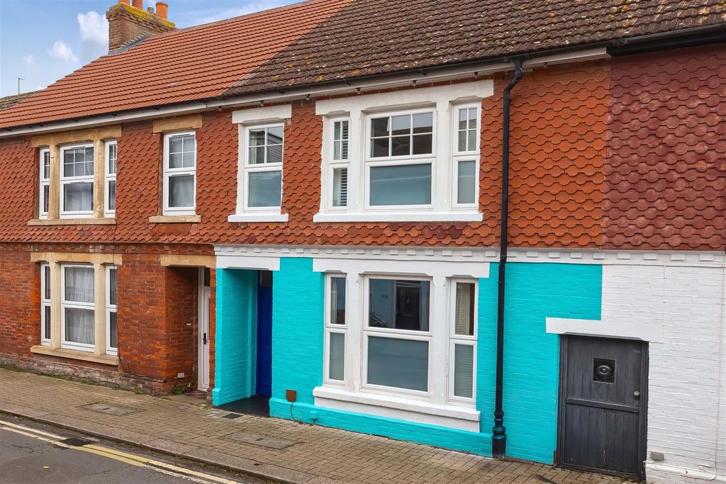 Property photo 1 of 17 Thorn Rd_26.Jpg