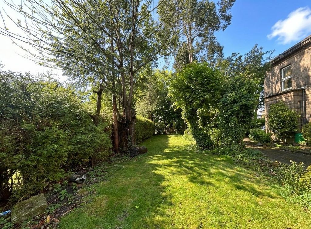 Property photo 2 of 20 4B6779B0-9Bca-4F6E-8889-57056Ab1Ea45.Png