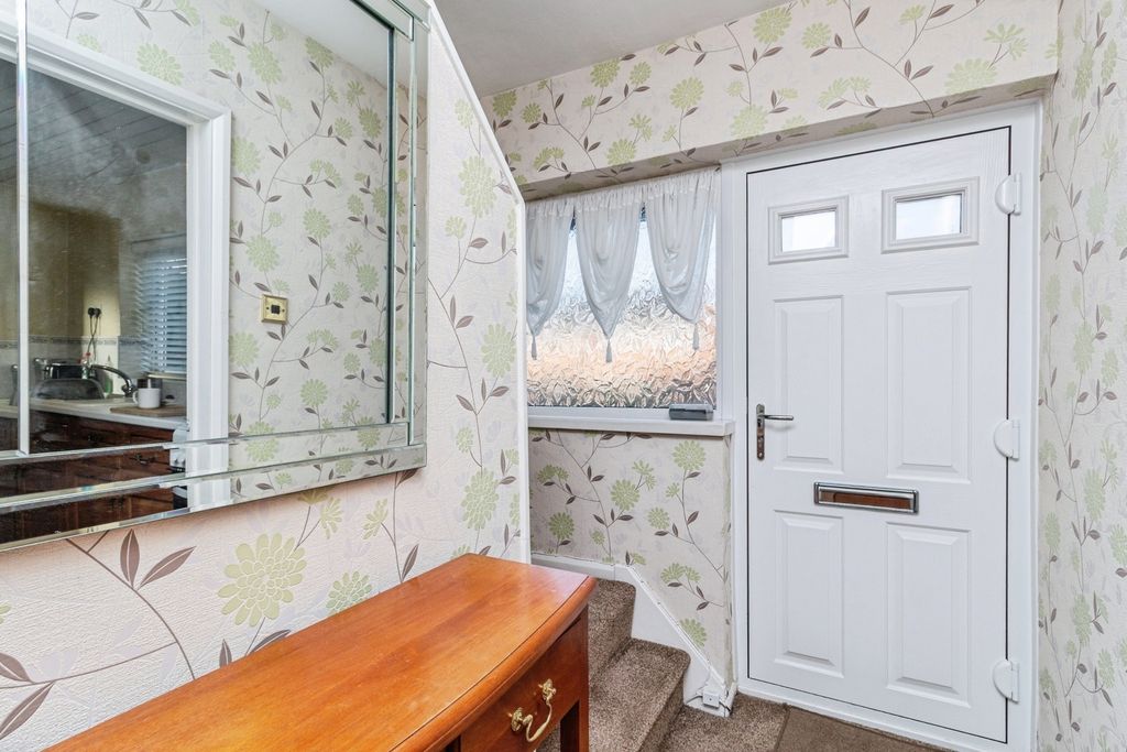 Property photo 2 of 16 Pbox-Img.Jpg