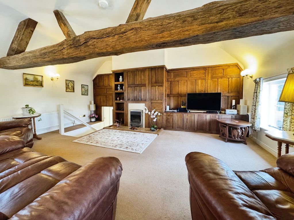 Property photo 3 of 24