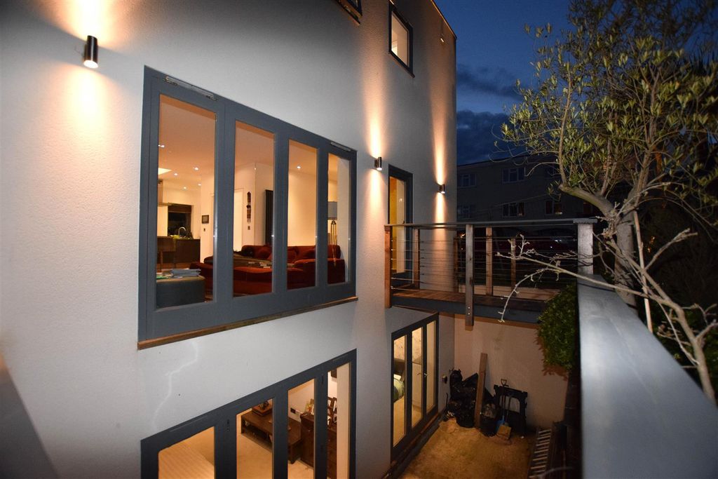 Property photo 3 of 16 Rear Garden