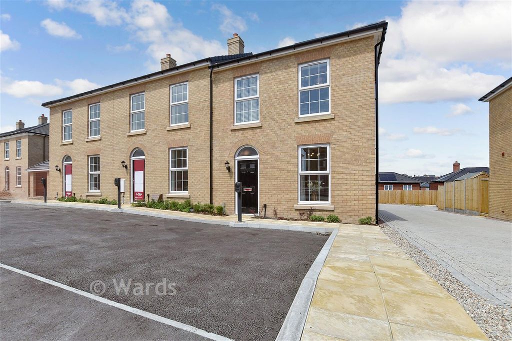 Property photo 2 of 14 Waring External