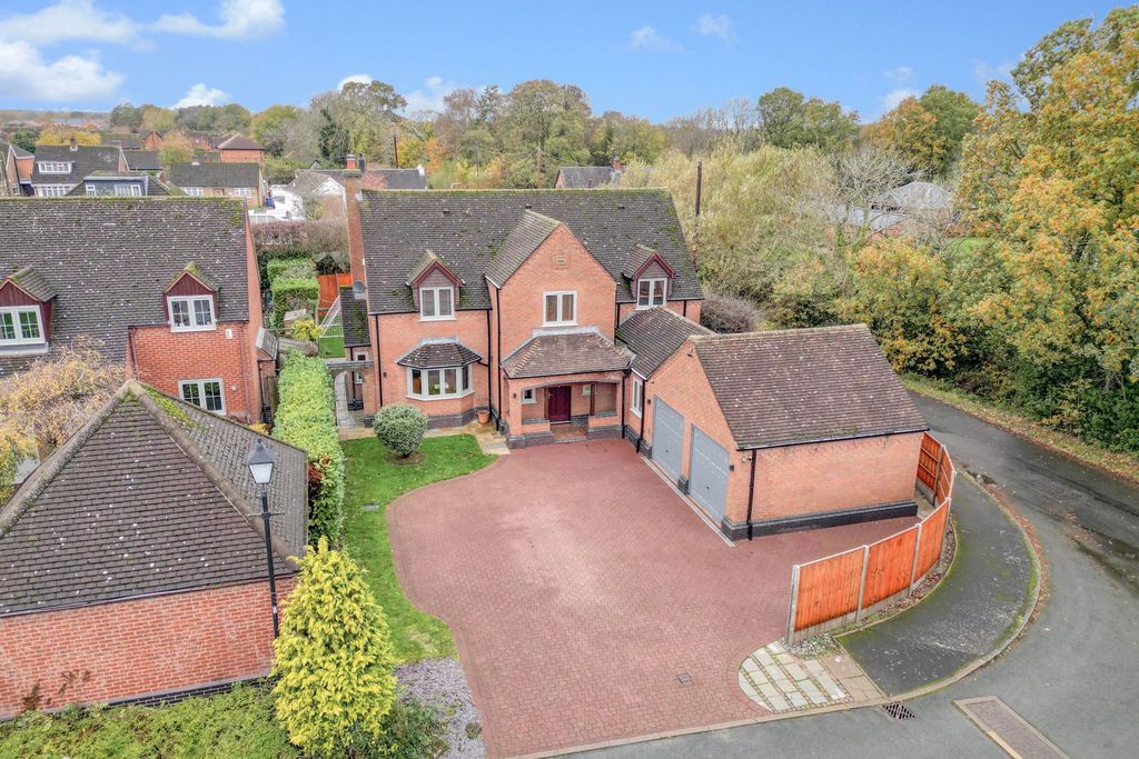 Property photo 1 of 41