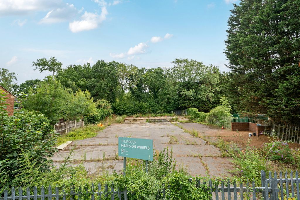 Property photo 1 of 20 132866216880Ca65011E3.Jpg