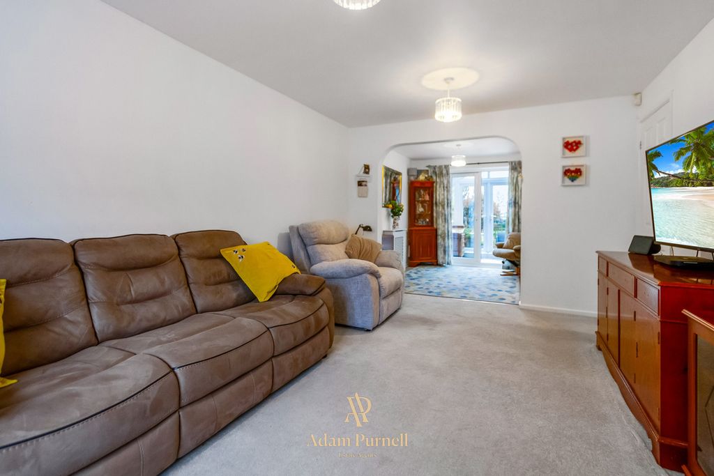 Property photo 2 of 22