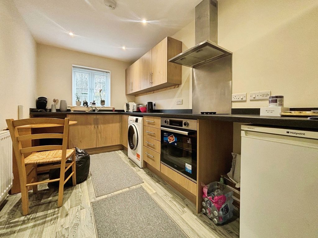 Property photo 2 of 6 Pbox-Img.Jpg