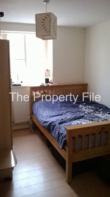 Property photo 1 of 5