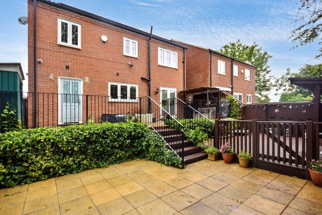 Property photo 2 of 23 Picture No. 13
