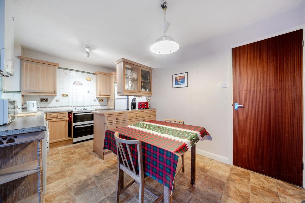Property photo 3 of 21 Kitchen/Dining Room
