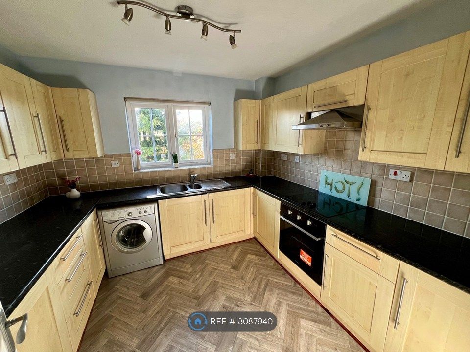 Property photo 3 of 8