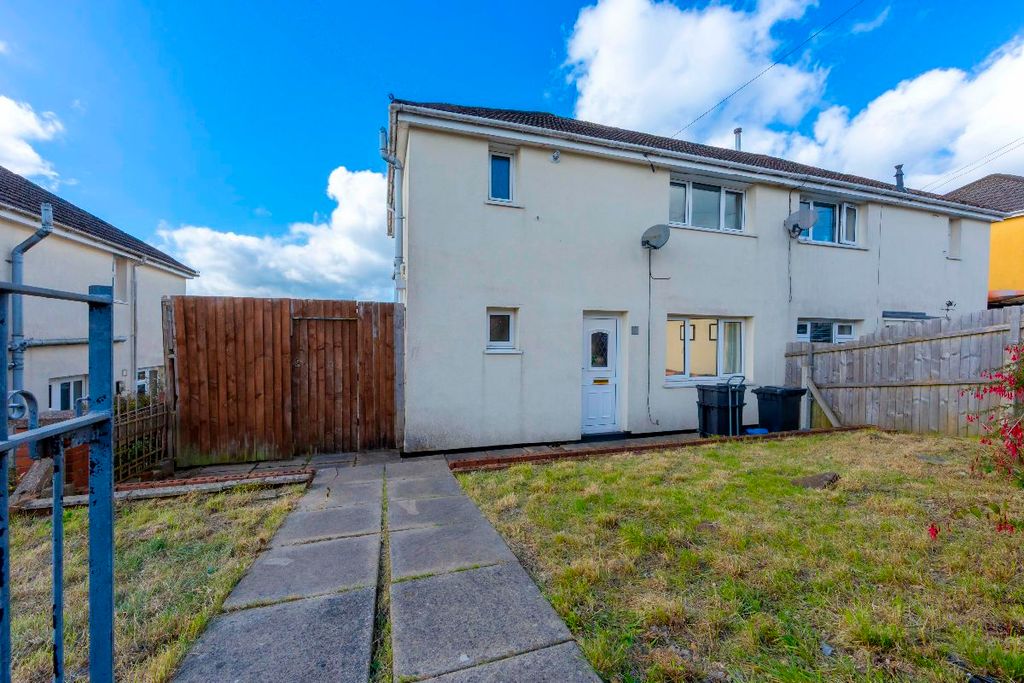 Property photo 3 of 36