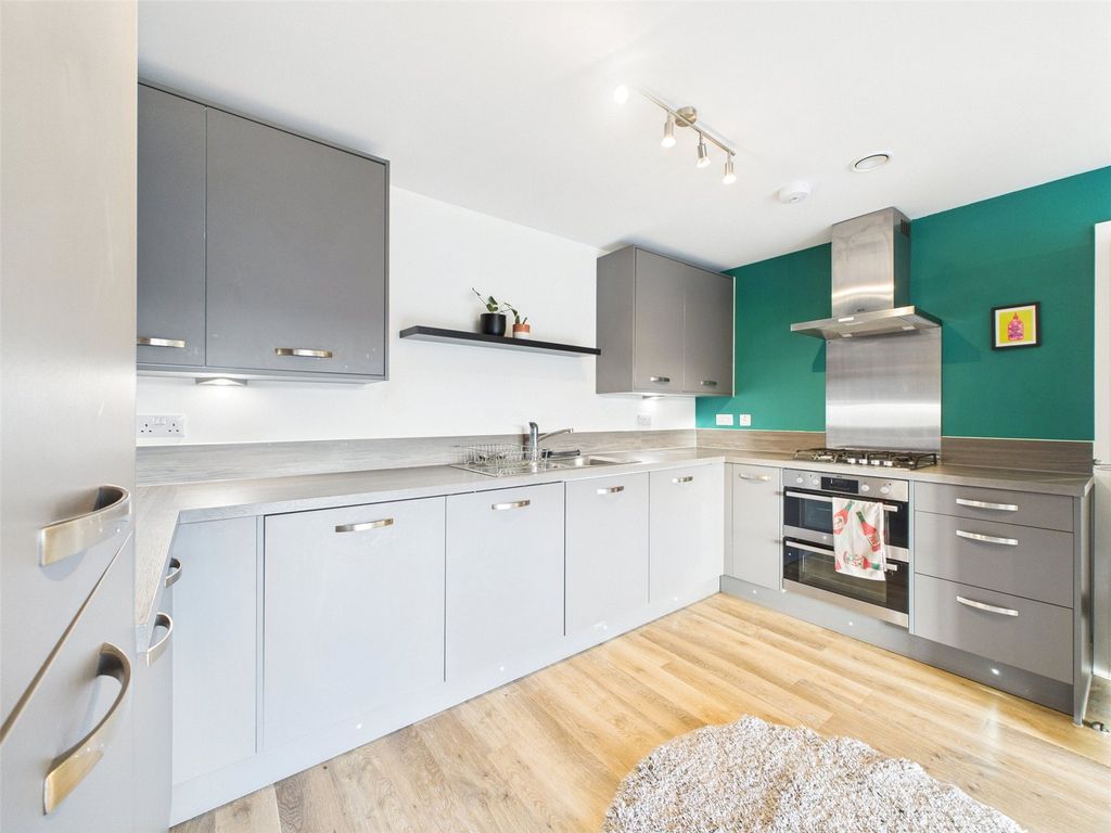 Property photo 2 of 9 Picture No. 26