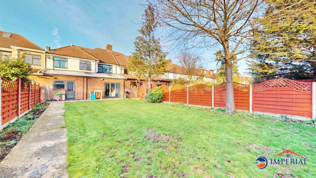 Property photo 1 of 27