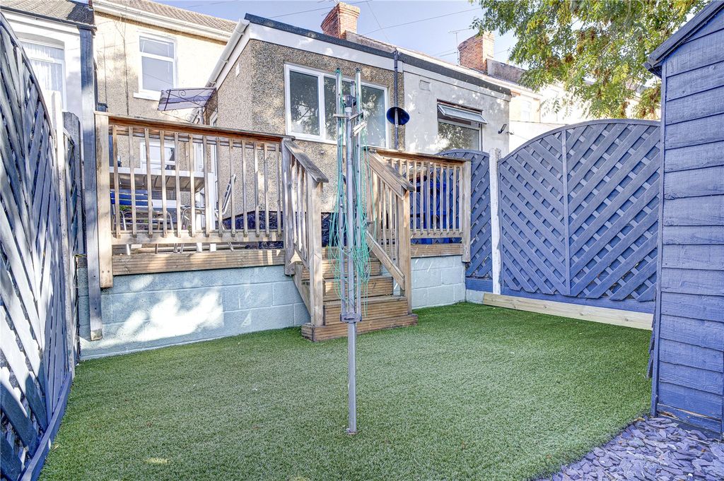 Property photo 3 of 10 Picture No. 04