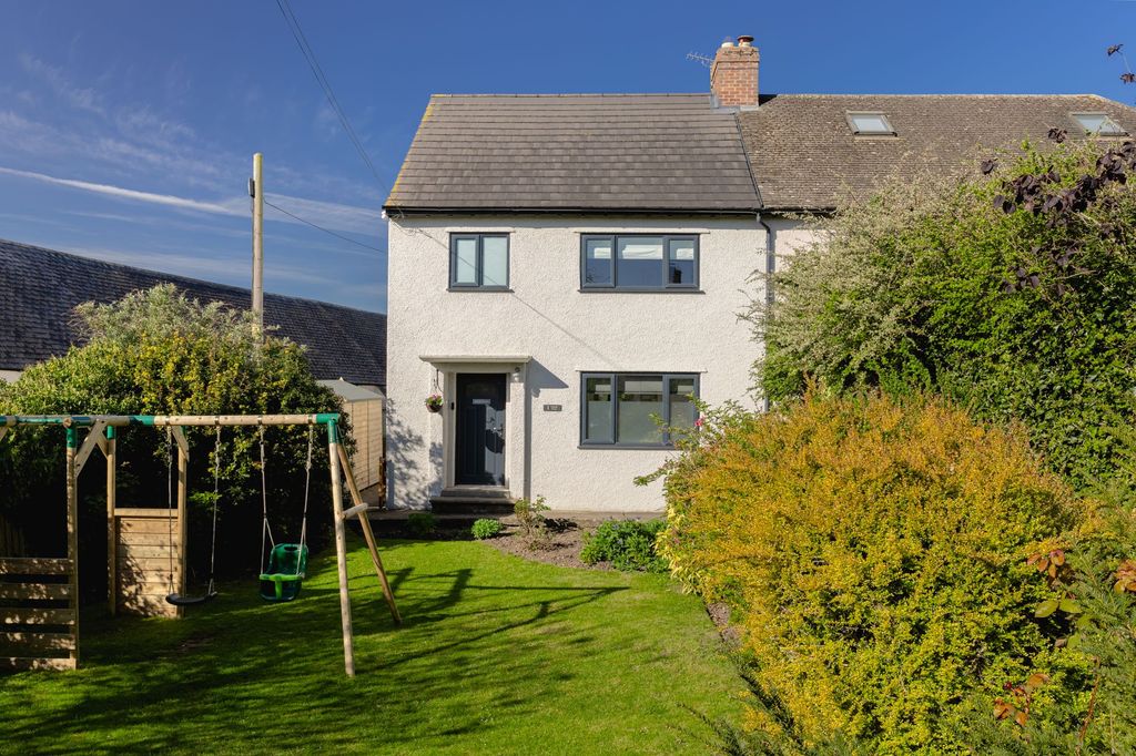 Property photo 1 of 23