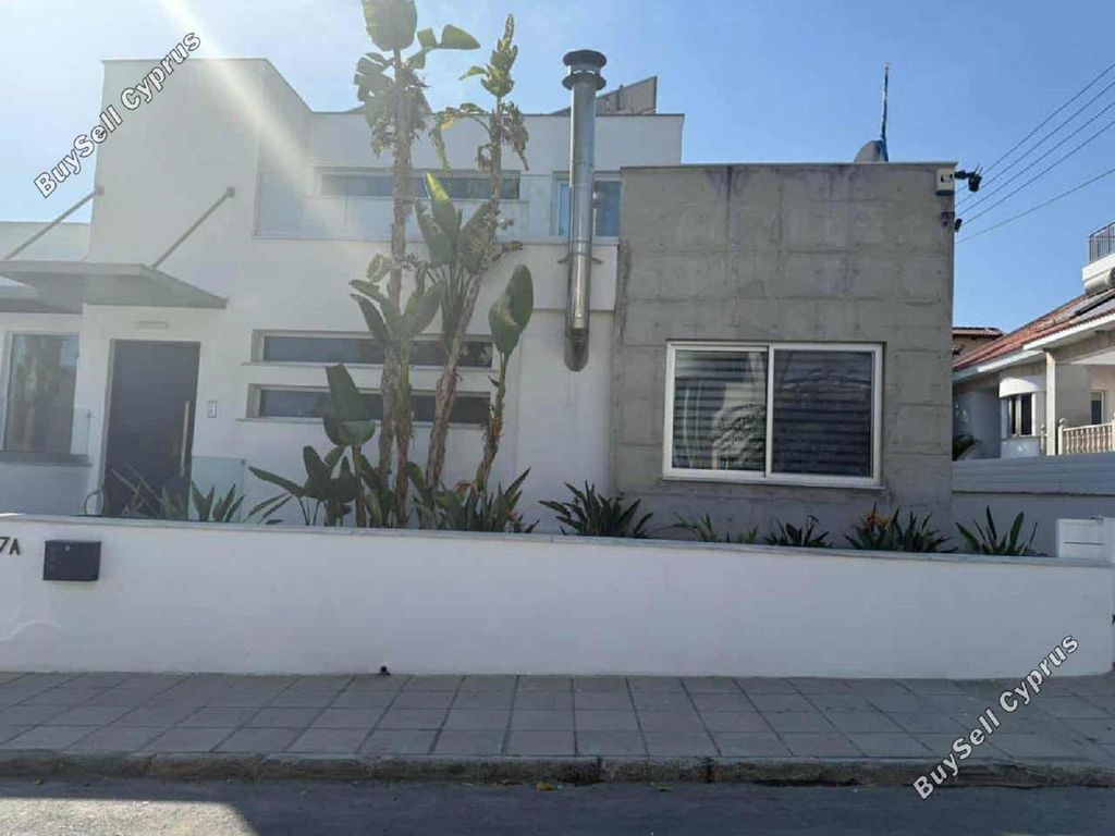 Property photo 1 of 9