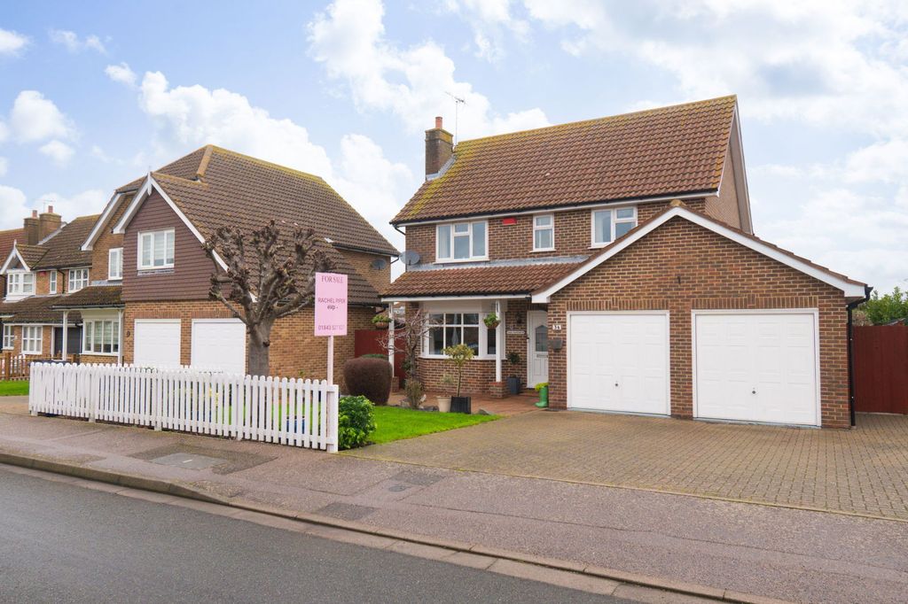 Property photo 2 of 26