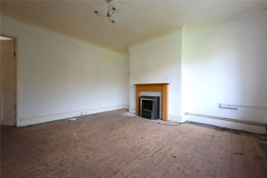 Property photo 3 of 23 Picture No. 01