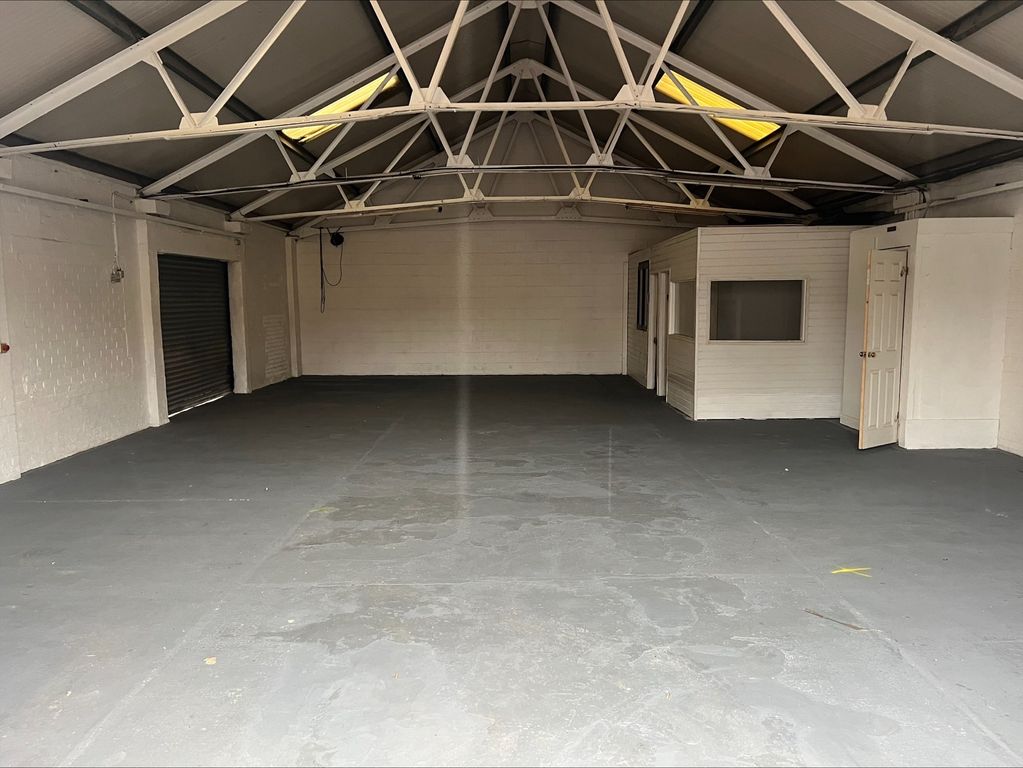 Property photo 2 of 3
