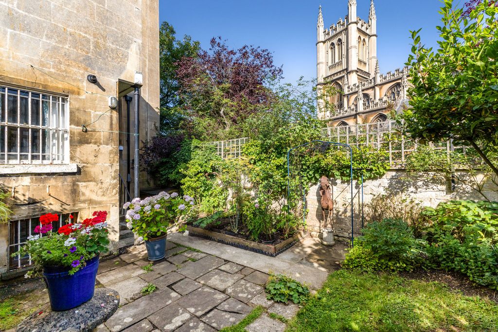 Property photo 3 of 20 Garden With View Of St Mary's Church