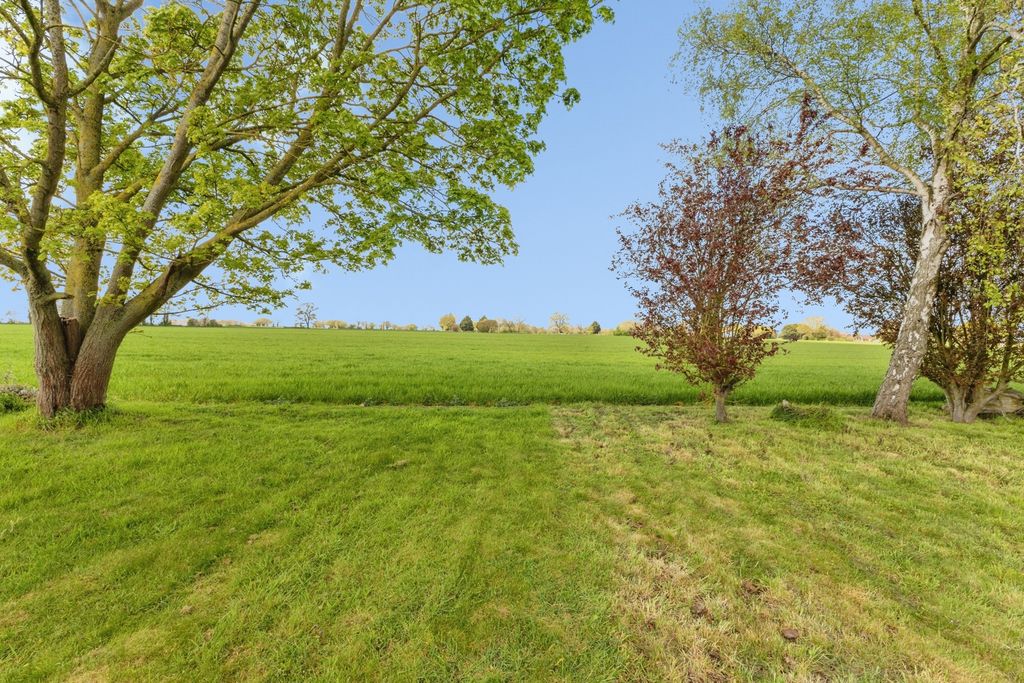 Property photo 2 of 20 Pbox-Img.Jpg