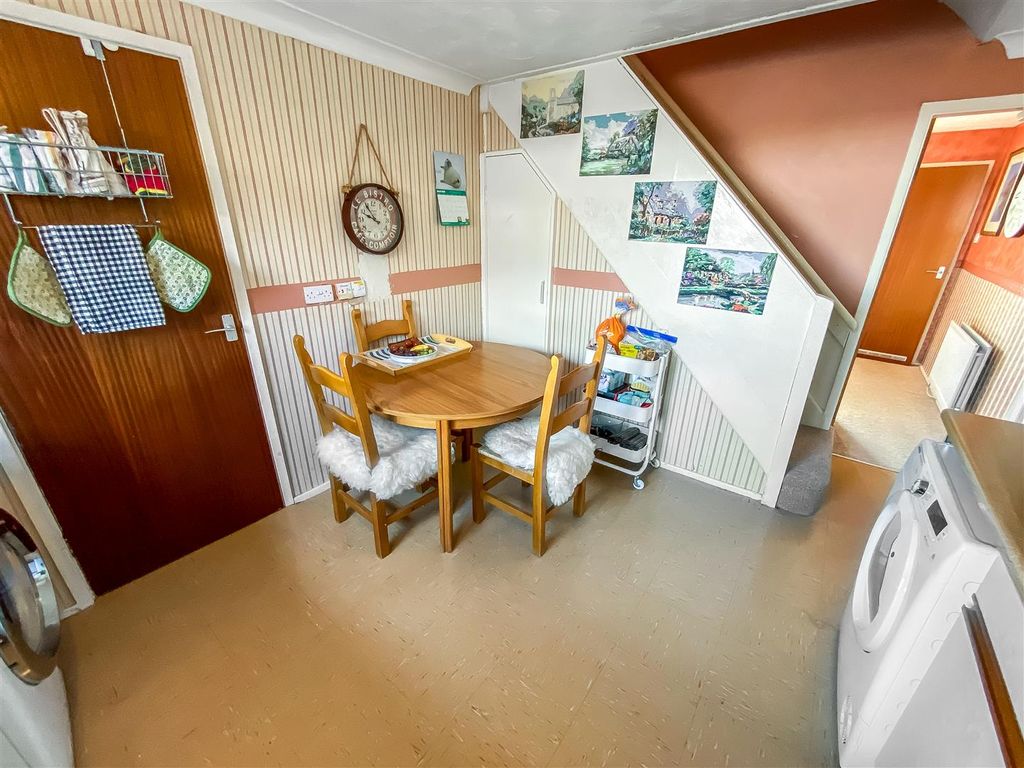 Property photo 3 of 9 Dining Area.Jpg