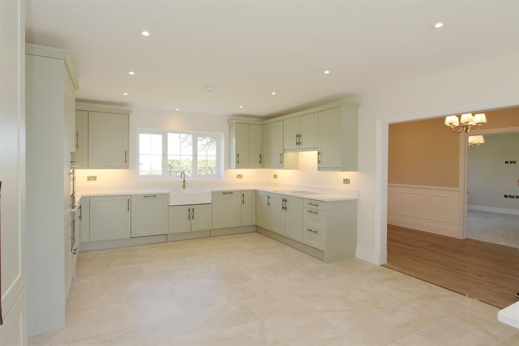 Property photo 3 of 22 The Old Coachworks