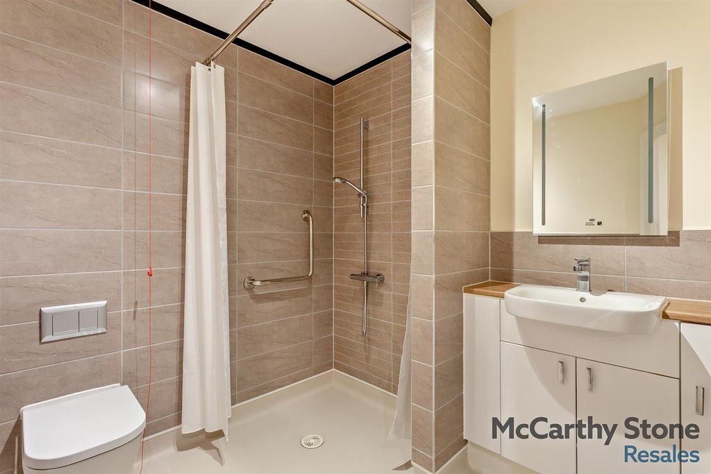 Additional image 18 of 1 bed flat for saleRoslyn Court, Lisle Lane, Ely CB7