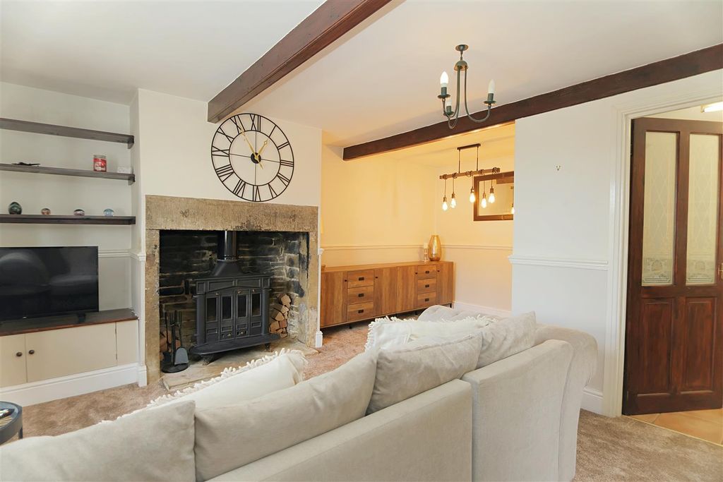 Property photo 2 of 12 Living Room