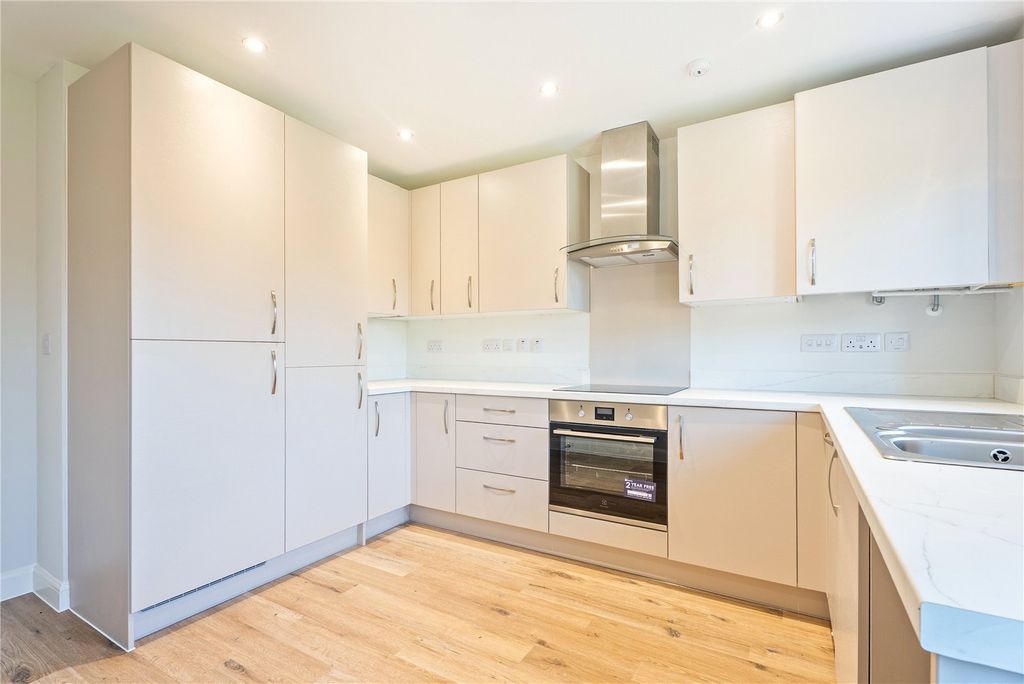 Property photo 3 of 11 Picture No. 25