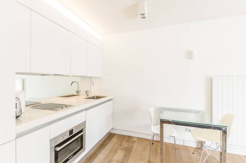 Property photo 1 of 5