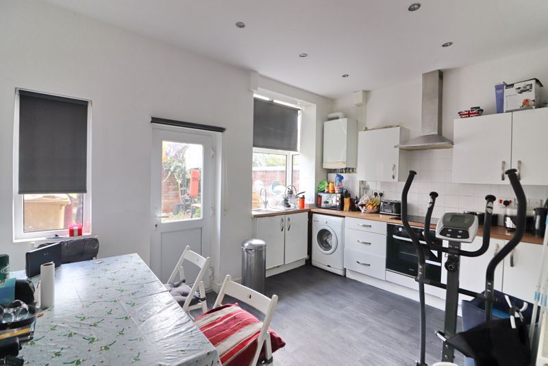 Property photo 3 of 10 Kitchen/Diner