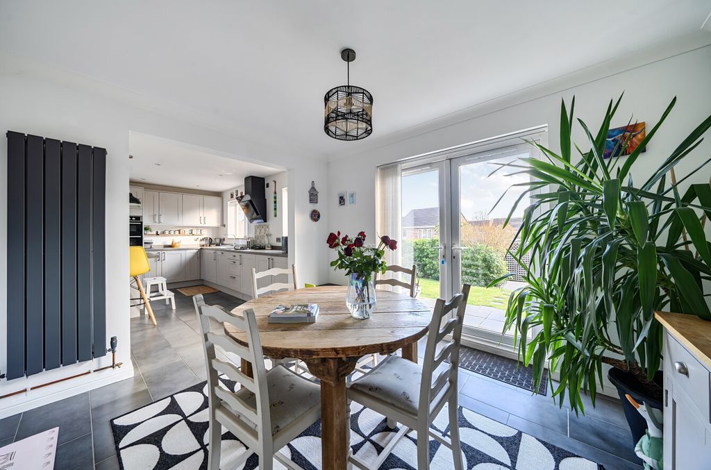 Property photo 3 of 20 1418198-14-69A5Be...