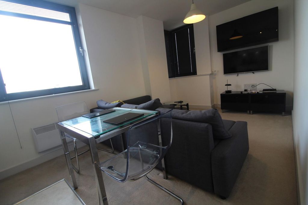 Property photo 2 of 5 Living Room/Dining Room