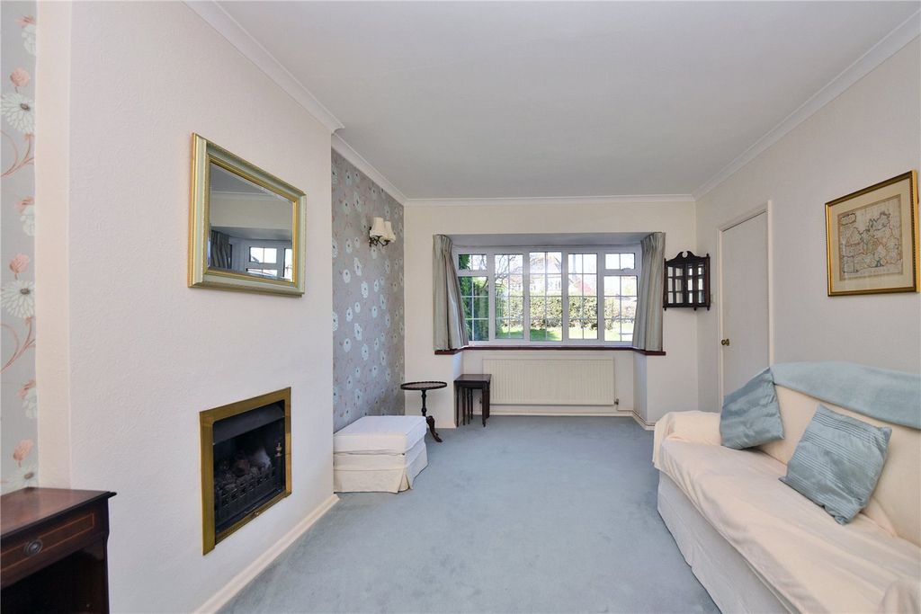 Property photo 3 of 19 Picture No. 10