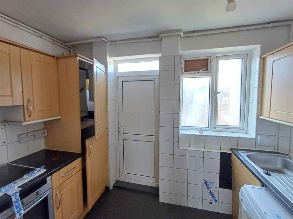 Property photo 3 of 5