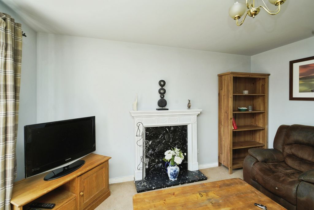 Property photo 3 of 15 Reception Room