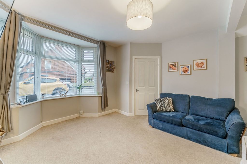 Property photo 3 of 36
