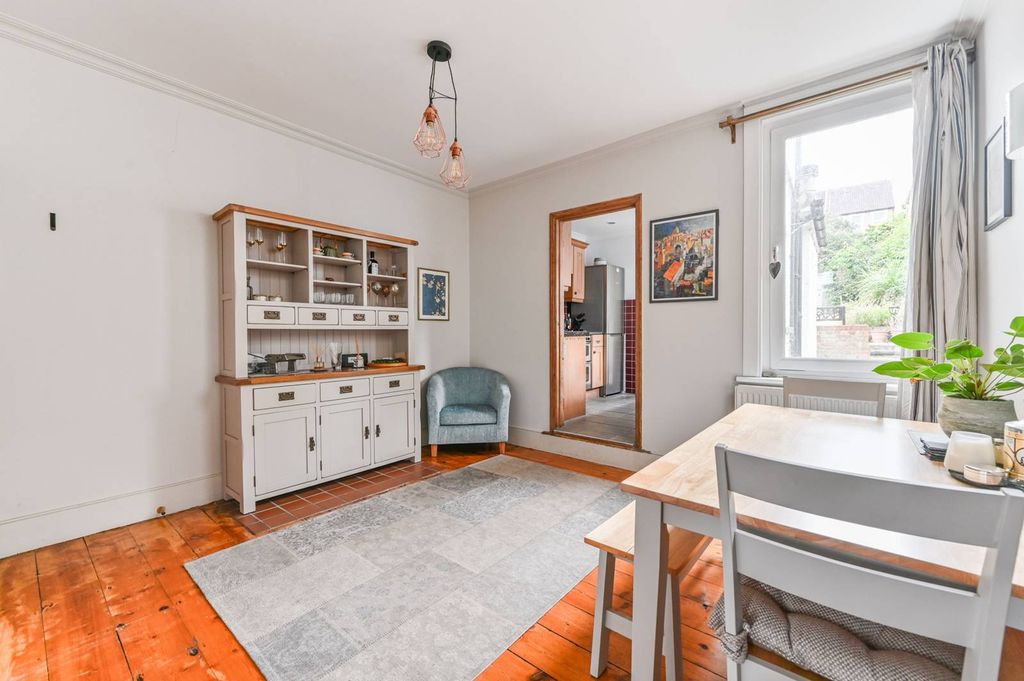 Property photo 1 of 35
