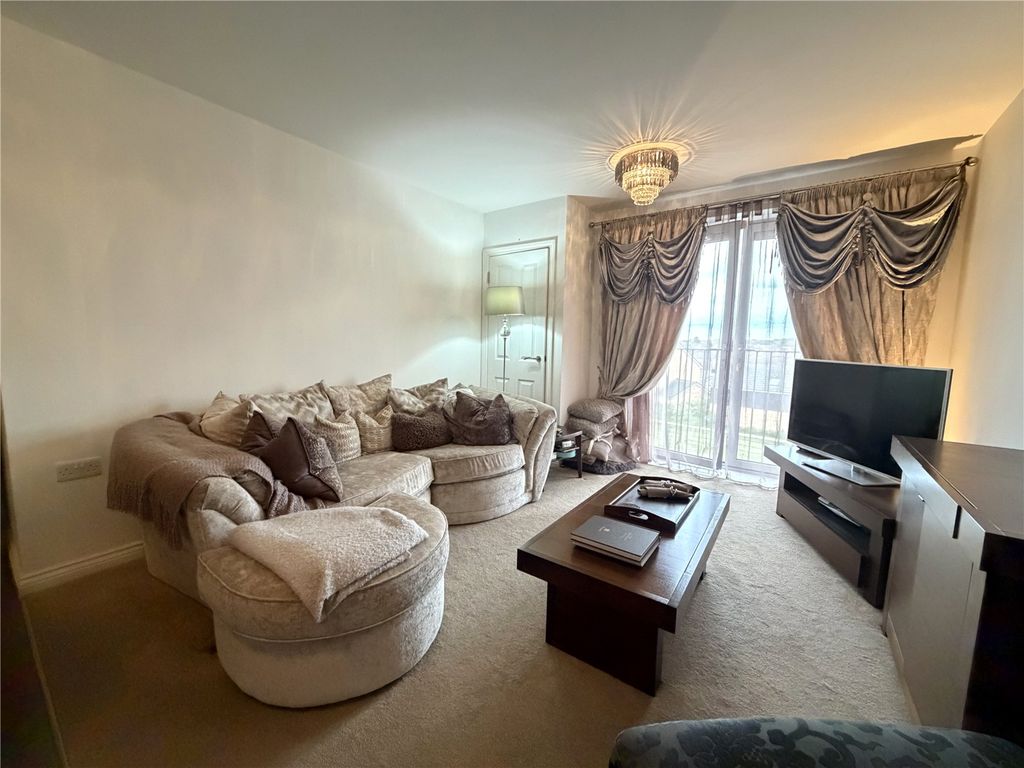 Property photo 3 of 10 Picture No. 01
