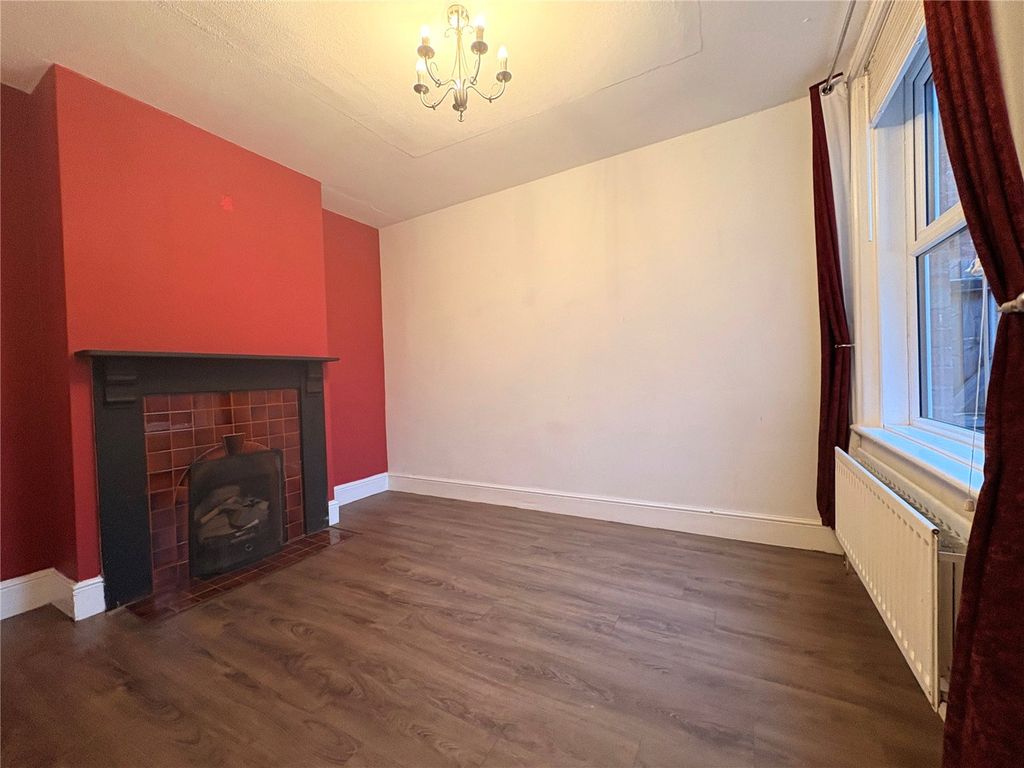 Property photo 3 of 24 Picture No. 34