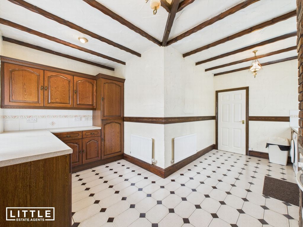 Property photo 3 of 29 Photo 10