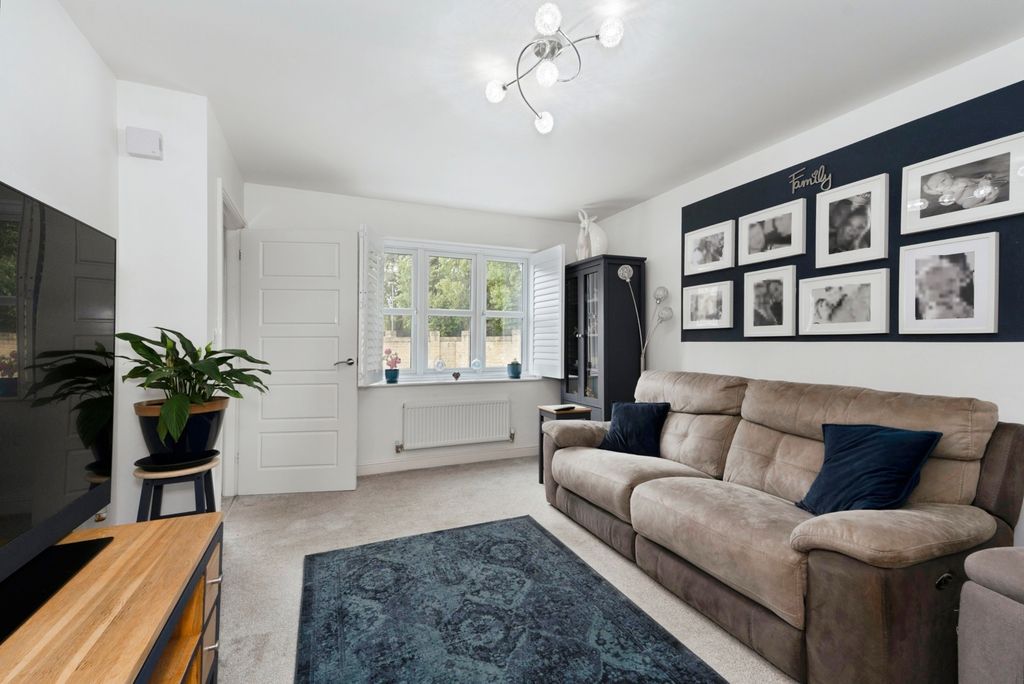 Property photo 2 of 23 Pbox-Img.Jpg