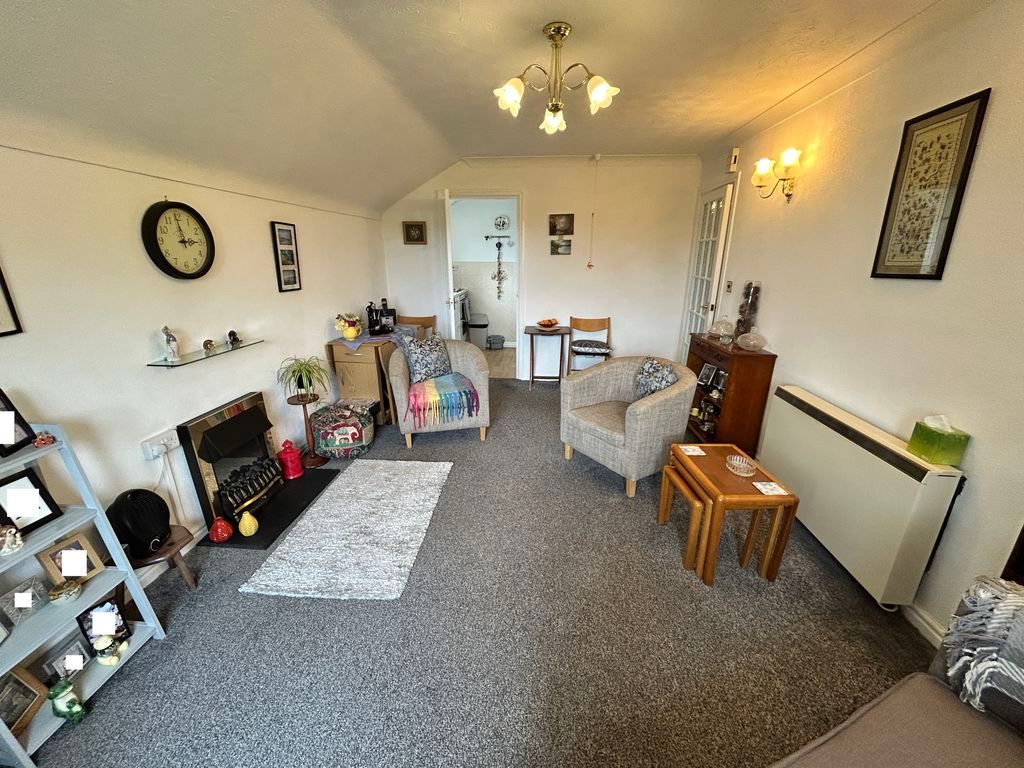 Property photo 3 of 12 Photo 3