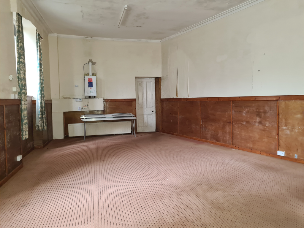 Property photo 3 of 14