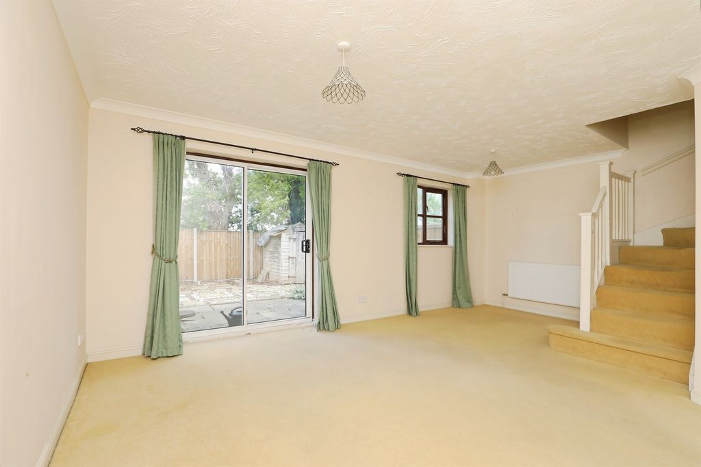 Property photo 3 of 13